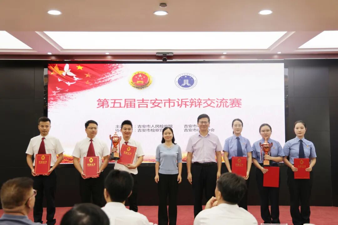 be1fc756927cd57bda6e4516169e02e6.jpg